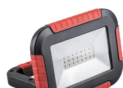 Светодиодный аккумуляторный прожектор-фонарь Feron с зарядным устройством TL911 32725