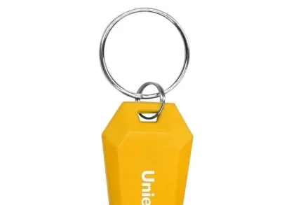 Фонарь-брелок светодиодный Uniel Standard Mini от батареек S-KL021-T Yellow UL-00004096